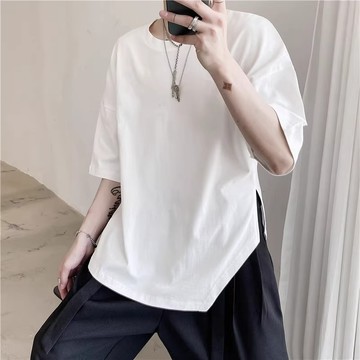 𝒚𝒐𝒖𝒓® 𝒔𝒕𝒖𝒅𝒊𝒐|山本耀司風 不規則開叉下擺 純色T恤 寬鬆上衣 六分袖 休閒打底衫 夏季 薄款上衣 141