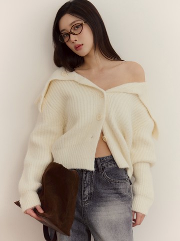 把臉埋進柔軟裡；翻領排釦毛衣 兩色