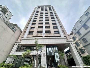 ⭐鈔夯巨蛋瑞豐商圈|三房雙平車景觀美宅｜高雄市鼓山區華泰路