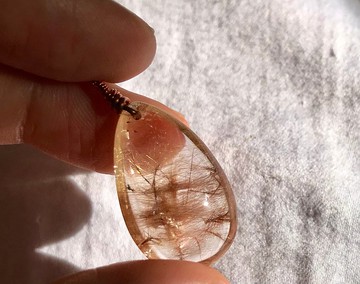 罕有圈髪一束束金髮晶 吊墮 吊咀 天然水晶 冰透 擺設 水晶原礦