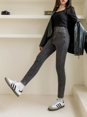 高腰排釦修身牛仔褲