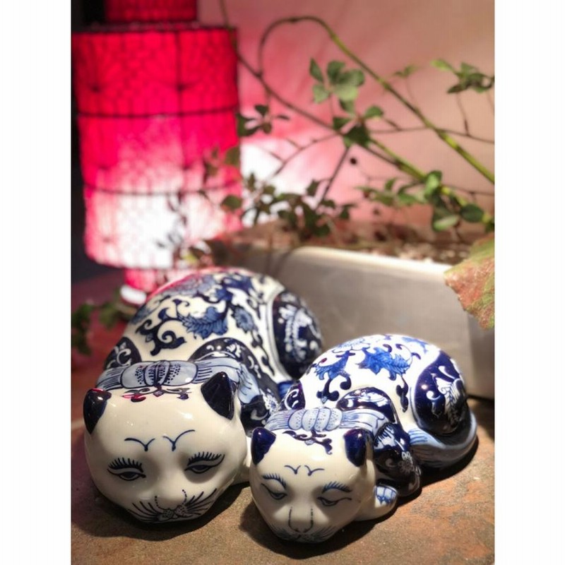 THE-SECRET-GARDEN シノワズリ ブサカワ 猫 置物 小 青白陶器