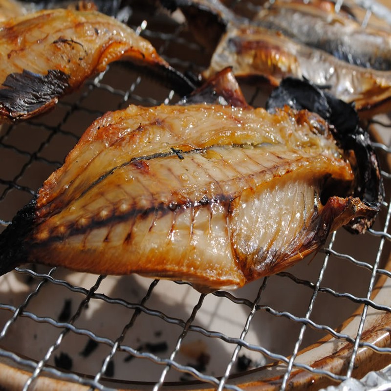相模湾産 豆アジ干物5枚真空パック 頭から丸ごと食べられる小さな真アジの干物です 通販 Lineポイント最大5 0 Get Lineショッピング