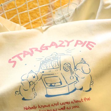 Upch 好運來，厄運消，美夢圓，噩夢遠。卡通手繪t恤日系純棉短袖