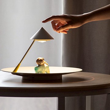 【免運特惠】日式創意極簡床頭燈桌面擺件/新特麗COMELY