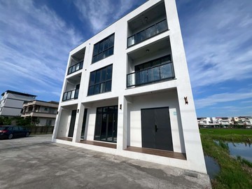 冬山市區旁｜6套房電梯農舍｜宜蘭縣冬山鄉富農路一段