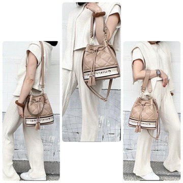 (現貨4色）??SHINYTON 菱格SHT兩用水桶包??水桶包、肩背包、側背包、菱格包、束口包、手提包、兩用包