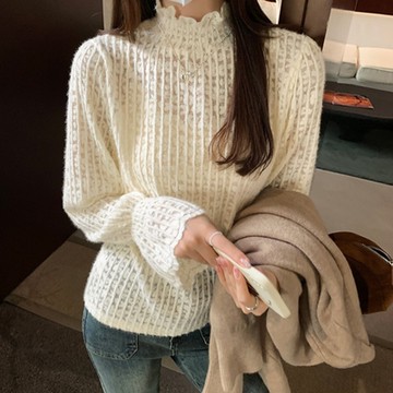 La Belleza立領鬆緊柔軟微毛料蕾絲鏤空花朵透視感小喇叭袖彈性蕾絲內搭衣