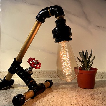 【送禮首選】手作工業風鎢絲燈  可調光 【黑金 人字燈】