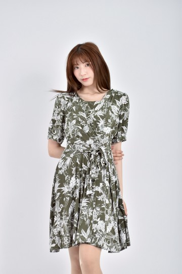 (S) kiki質感短袖印花綠色洋裝