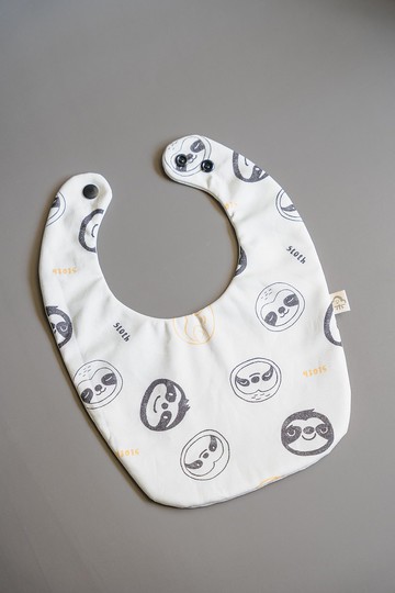 懶洋洋 寶寶圍兜兜 方兜