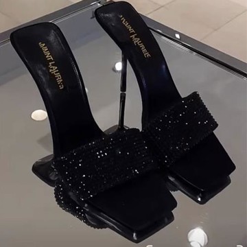 2025年夏季新款楊樹林同款方頭黑色水鉆一字帶涼鞋細跟高跟涼拖女