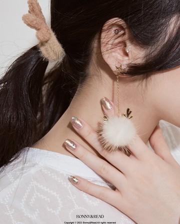 [銀針] 漫漫雪球耳環 / Boundless Snowball Earring