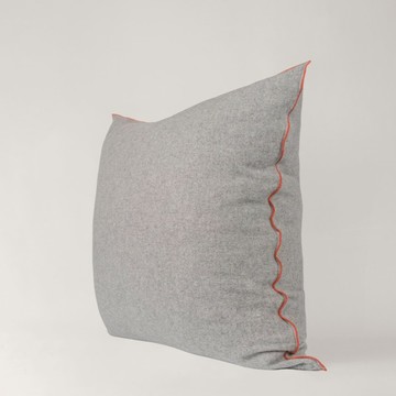 【好憩 Horchill】義大利 Bergamo 羊毛抱枕60*60/橘