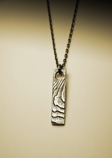 墨魚骨紋路方牌項鍊