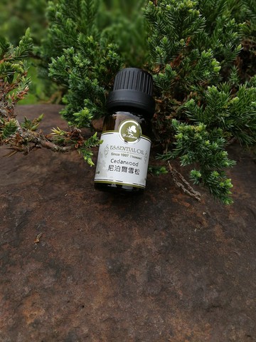 尼泊爾頂級喜馬拉雅雪松純精油 特級香柏精油 100%天然 認證精油