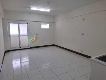 鹽埕區免整理愛河有陽台套房｜高雄市鹽埕區河西路