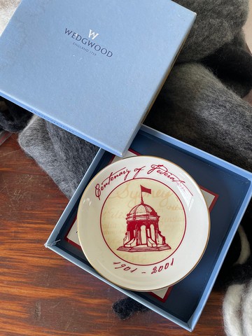 金銀寶貝  英國製經典瓷器 WEDGWOOD 小碟子 含盒 2000年 W548