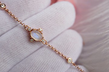 真正的藍色裝飾月光石手鍊，925銀，鍍玫瑰金。