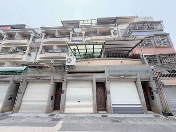 楠梓河堤首排#臨路傳統美車墅#景觀視野佳｜高雄市楠梓區美昌街