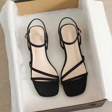 粗跟涼鞋女2025年夏季新款韓版黑色百搭細帶低跟方頭一字扣帶女鞋