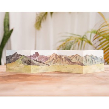 漫步聖稜  2025摺頁海報桌曆 / 繪本藝術家Deer Jan詹廸薾聯名