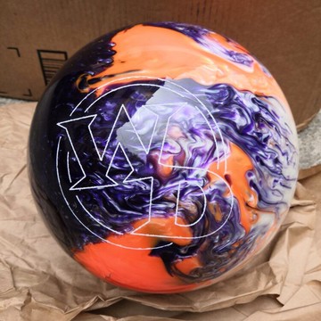 美國哥倫300品牌 專業直線補中保齡球 WD白點 桔白紫色 9磅 11磅