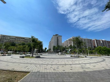 美術館生活圈一層一戶雙衛開窗3房｜高雄市鼓山區中華一路