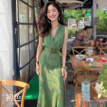 初色 小香風碎花印花交叉V領收腰顯瘦無袖連身裙洋裝-綠色-12890(M-XL可選)