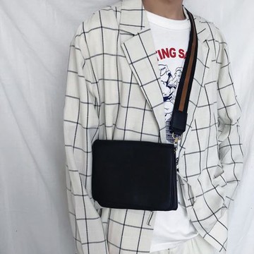 韓國中性風皮質寬肩帶休閑斜挎包