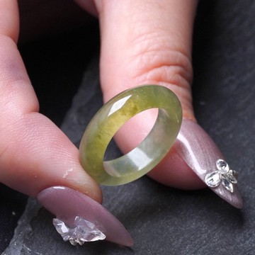 冰種秋香綠翡翠戒指戒圈 | 國際12圍 | 天然緬甸玉翡翠A貨 | 送禮