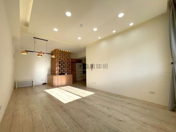 逢甲新生家長最愛~皇家天廈精裝公主2+1房｜台中市西屯區河南路二段