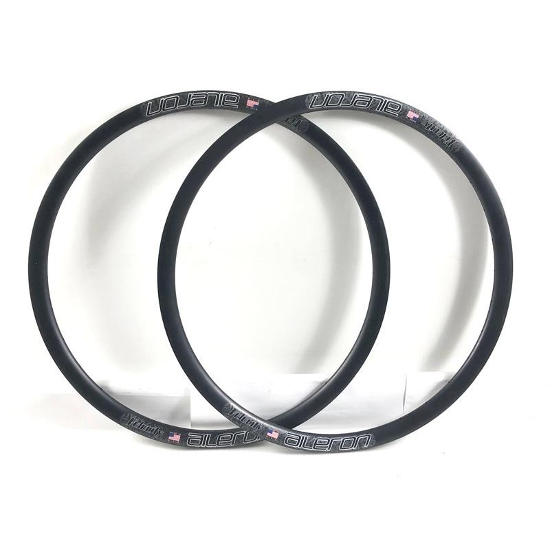 Velocity aileron 650b 32h black 2本