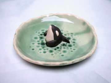 虎鯨　淺碟　瓷偶　器皿