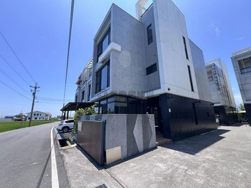 宜蘭縣三星鄉獨棟山景絕美電梯美別墅｜宜蘭縣三星鄉行健七路