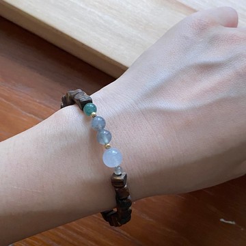 拈翠-天然緬甸翡翠x海南綠棋楠沉香設計手串