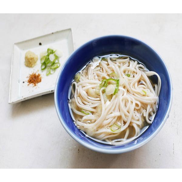 自然栽培 出羽うどん(250g)☆無肥料無農薬☆無添加☆小麦粉・塩・水というシンプルな原料を使用して自然乾燥させ、素材の味を引き出しています♪