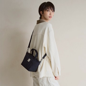 【PORTER INTERNATIONAL】 輕盈靈巧NIMBLE系列 手提包(M)(黑色)