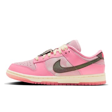 WMNS DUNK LOW BARBIE
