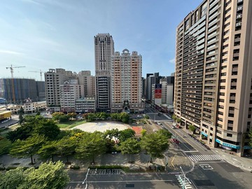 苡亭鼎宇博愛之星公園美景3房連號雙平車｜高雄市左營區博愛四路