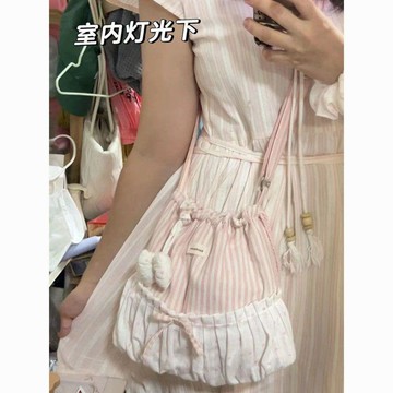 大容量託特包包女 通懃腋下包 百搭包 肩背包 韓國小衆包甜美高顏值蝴蝶結條紋單肩斜挎包女小衆時尚百搭設計感甜妹托特包