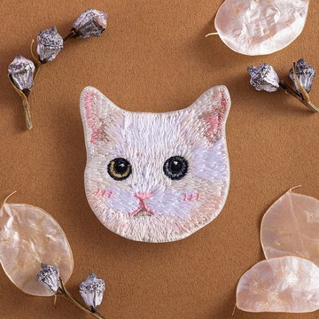 刺繡貼紙-異色瞳白貓(A0003)