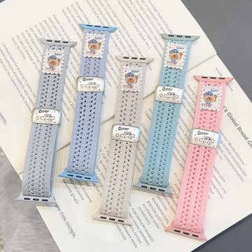 透氣針織尼龍小熊標籤錶帶 適用於 Apple watch 蘋果 10 9 8 7 6 SE iWatch 錶帶 手腕錶帶
