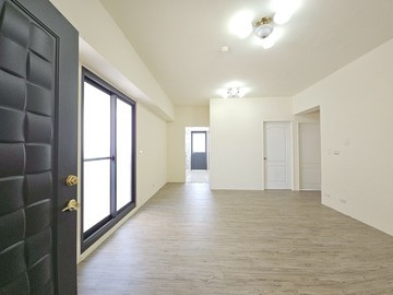 大里全新整理東榮商圈三房+機上車位｜台中市大里區大德街