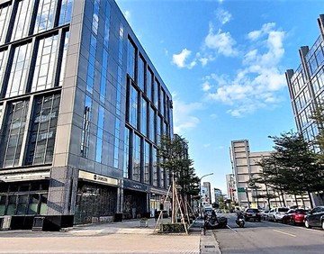 ✅中信房屋黃莉溱~​內湖五期挑高金店辦｜重磅登場｜台北市內湖區新湖一路