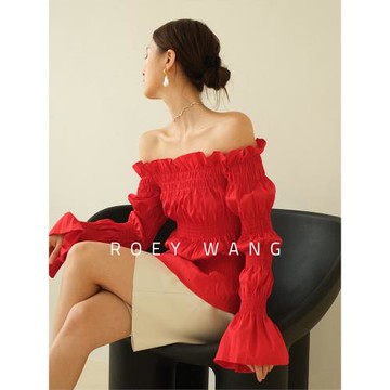 ROEYWANG時髦泡泡袖露肩小衫褶皺一字肩襯衫小眾設計感法式上衣女