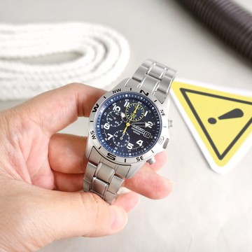 SEIKO 精工 / SND379P / 競速潮流 數字刻度 三眼計時 日期 防水100米 不鏽鋼手錶 藍x霧銀 38mm