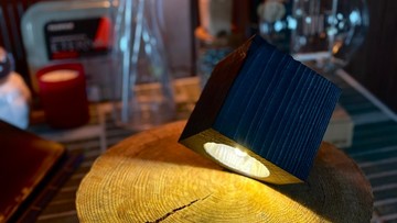 方塊燈三兄弟坐土跤碳黑版