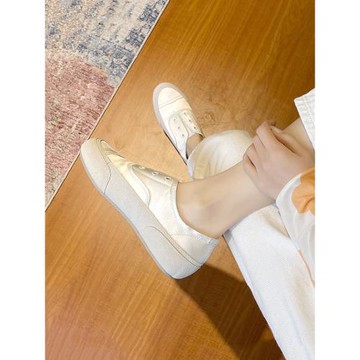 香港真皮小白鞋女鞋2025年新款春秋季百搭孕婦平底單鞋休閑一腳蹬