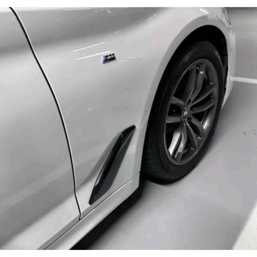 ~歐力斯~寶馬 BMW G30 520i 520d 530i 530d 540i 葉子板 側標 刀鋒 出風口飾條